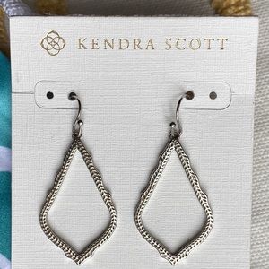 Kendra Scott Sophia Earrings Silver